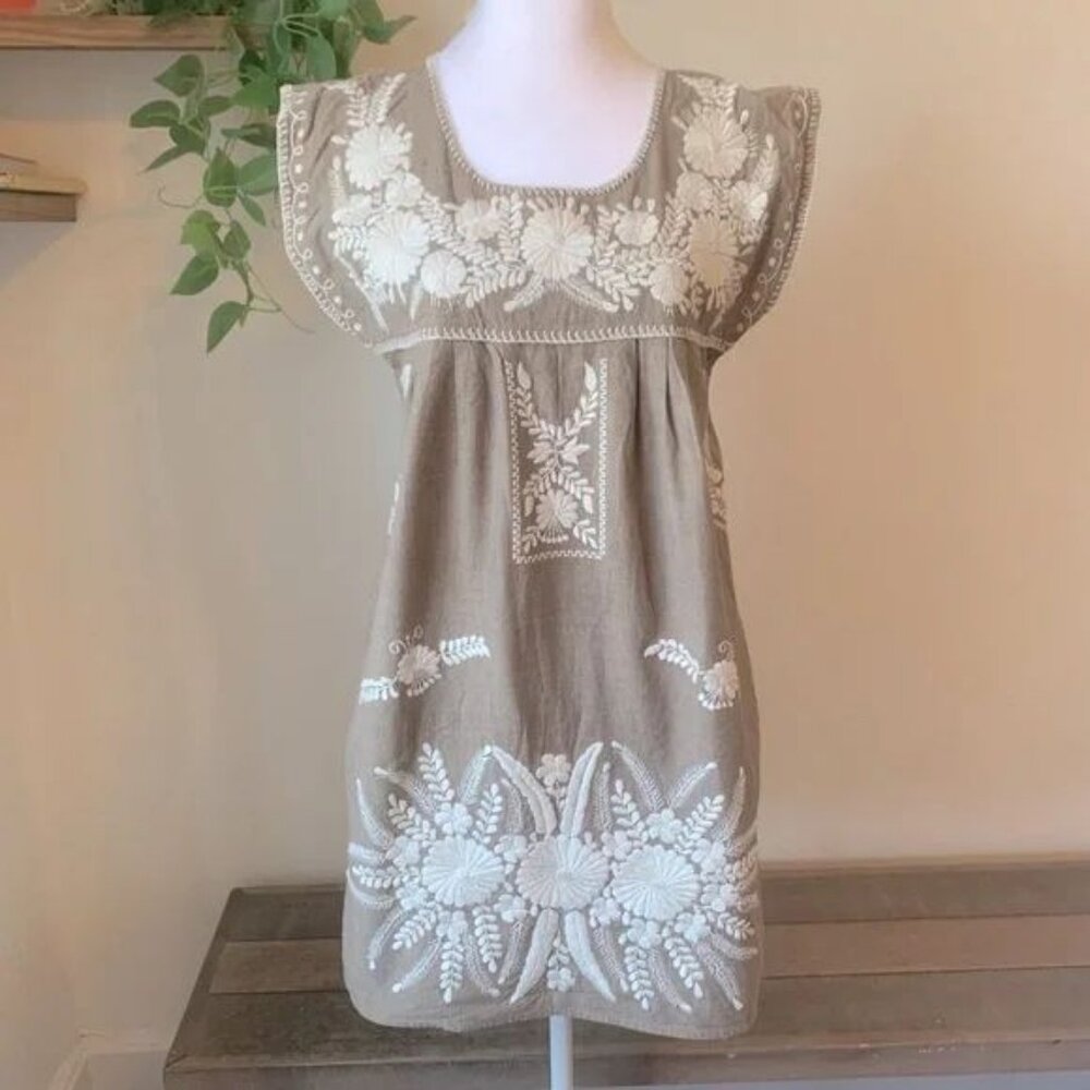 Dress - Picture 4 of 5
